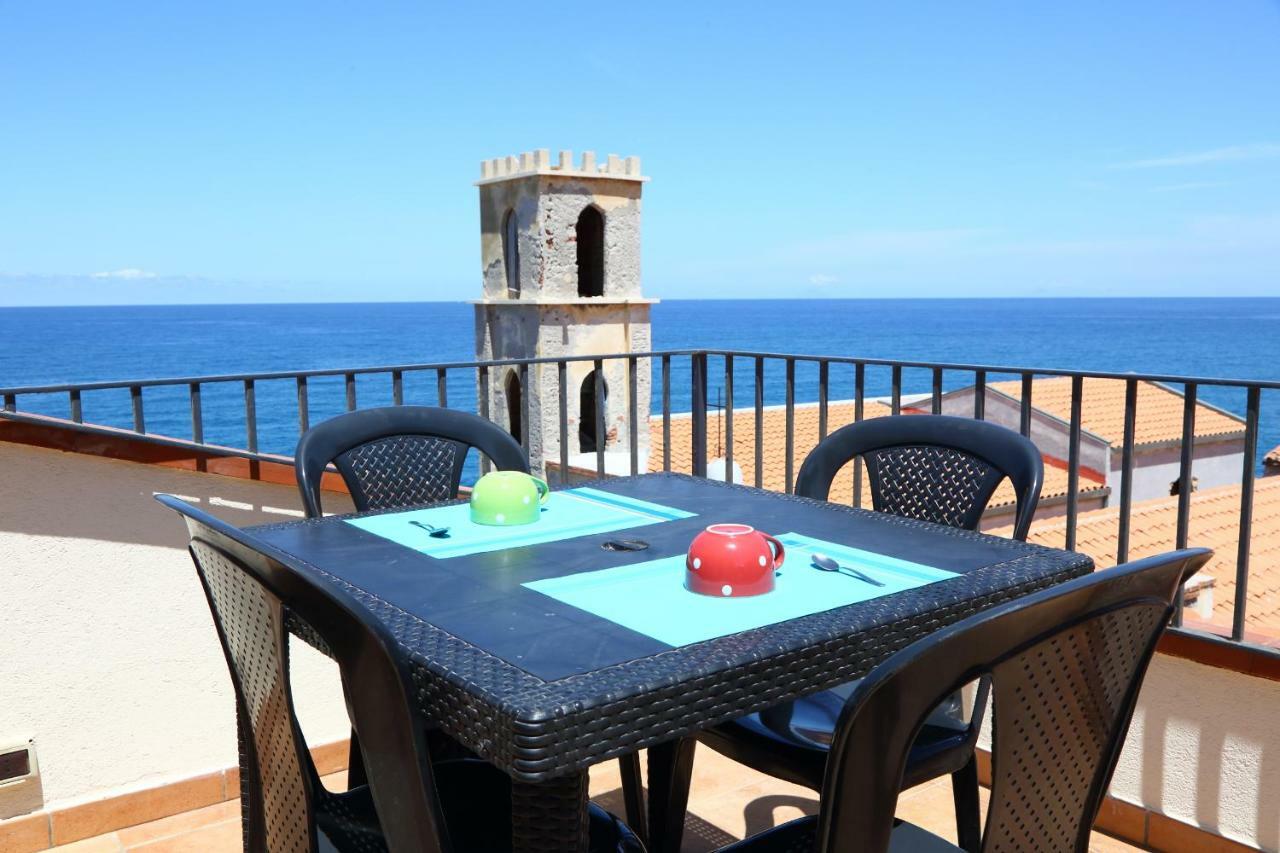 Terrazza Piazzetta Piazza Francesco Crispi Villa Чефалу Екстериор снимка