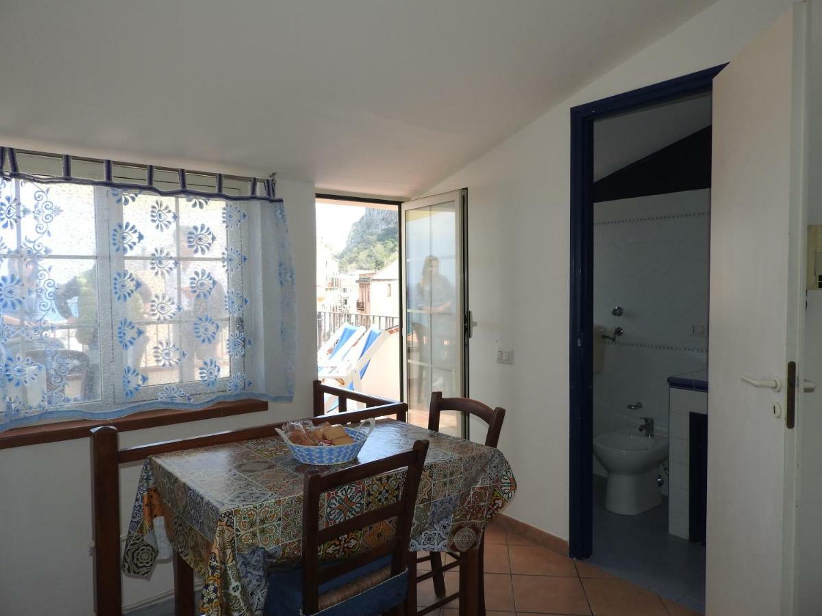 Terrazza Piazzetta Piazza Francesco Crispi Villa Чефалу Екстериор снимка